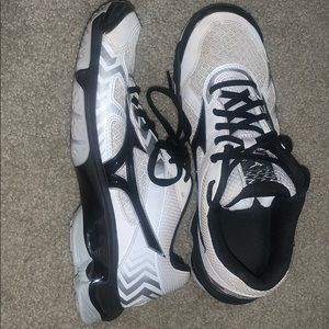 Mizuno wave blot 7’s